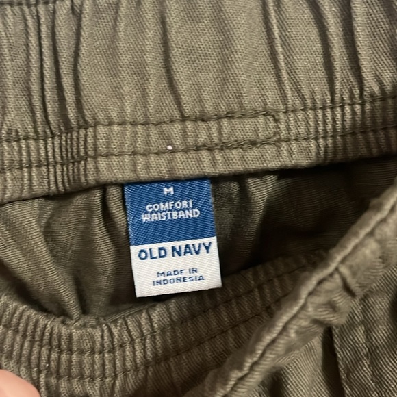 Olive cargo-style pant - Picture 2 of 3